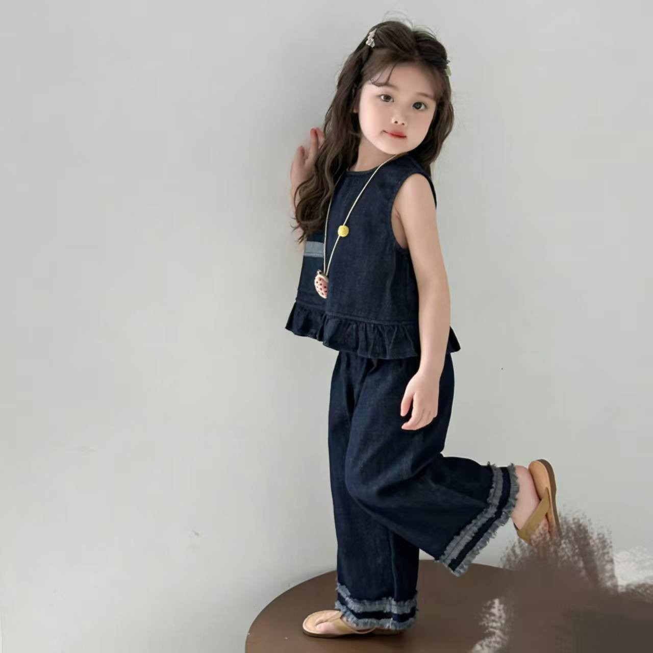 طقم بناتي كابوي كوري ❤️‍🔥 السعر 13
قياسات سنتين لحد 7 سنوات 
أزياء علاوي _ ناصريه _ (قضاء قلعة سكر) _قرب مجمع ورزدي_ مقابيل نساتل القلعة 
واتساب ***********
