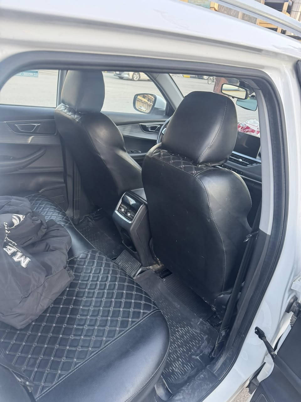 السلام عليكم
تيكو 4للبيع
موديل 22
نص فول
ماشيه 50 الف
كفاله عامه
السعر 130
العنوان كوت
***********
