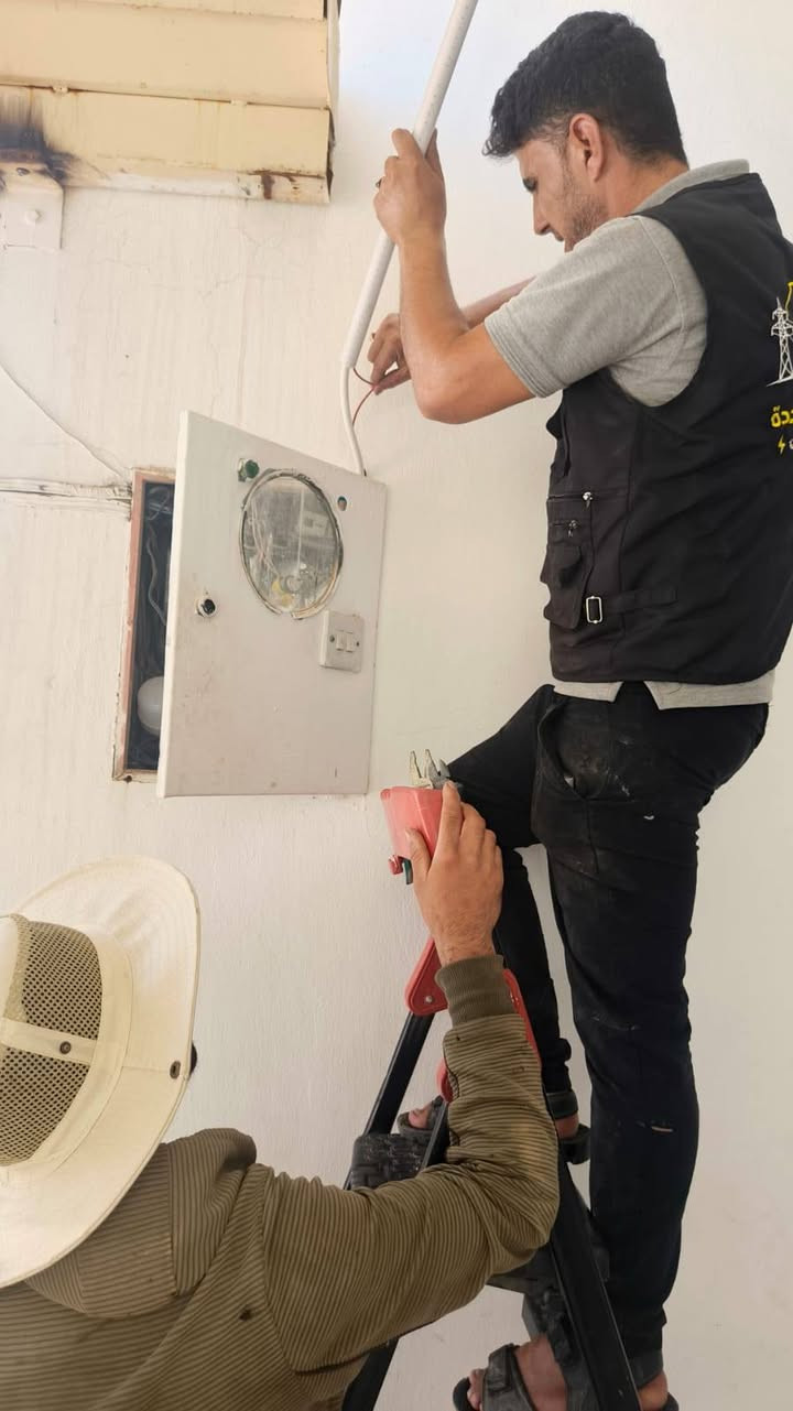 ✨🚚 شركة القمة المتجددة 🚚
📅 التاريخ: 2026/7/21

تم بحمد الله وتوفيقه إنجاز وتنصيب منظومة طاقة شمسية متكاملة بأعلى المواصفات

📍 الموقع: محافظة صلاح الدين – قضاء طوز
📌  قرب الجبهة التركمانية

👤 اسم الزبون:  الاخ عمار أفه  ☑️

━━━━━━━━━━━━━━━━━━━
🔋 مواصفات المنظومة 🔋
━━━━━━━━━━━━━━━━━━━

🌞 القدرة النهارية: (12) أمبير
🌙 القدرة الليلية: (10) أمبير

☀️ عدد الألواح: (6) ألواح نوع لونجي x10
 – 650 واط
✔️ ضمان الألواح: 15 سنة

🔋 بطاريات ليثيوم فلستي  بسعة (10 كيلو)
✔️ ضمان صيانة : 5 سنوات

⚡️ إنفرتر فلستي  – 6 كيلو 

🔒 ضمان حقيقي ( صيانة)
📄 عقود رسمية موثقة من الشركة

⚡️ كهرباء مستقرة 24 ساعة بدون انقطاع
✨ جودة عالية • أداء قوي • عمر طويل

🔥 لمعرفة السعر اكتب (تم) وسيتم إرسال التفاصيل على الخاص

📞 للاستفسار:
📍 المكتب: ***********
📍 المبيعات: ***********

📌 زورونا: طوز / شارع الإمام أحمد (ع)
مقابل مركت عمو طلعت

✨🚚 القمة المتجددة – ثقة • خبرة •
