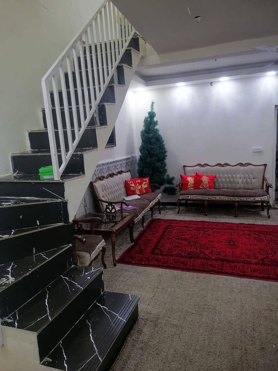 للبيع بيت 🏡 طابو صرف فى #الشرطه_الرابعه قرب تقاطع الرابعه مساحته #١٠٠م واجهه خمسه يحتوي على #غرفتين_نوم 😴 وصاله ومطبخ وخدمات البيت #نظيف_جدا سعره مناسب للإستفسار اتصال 🤙 على الرقم 
***********
#الجميع
