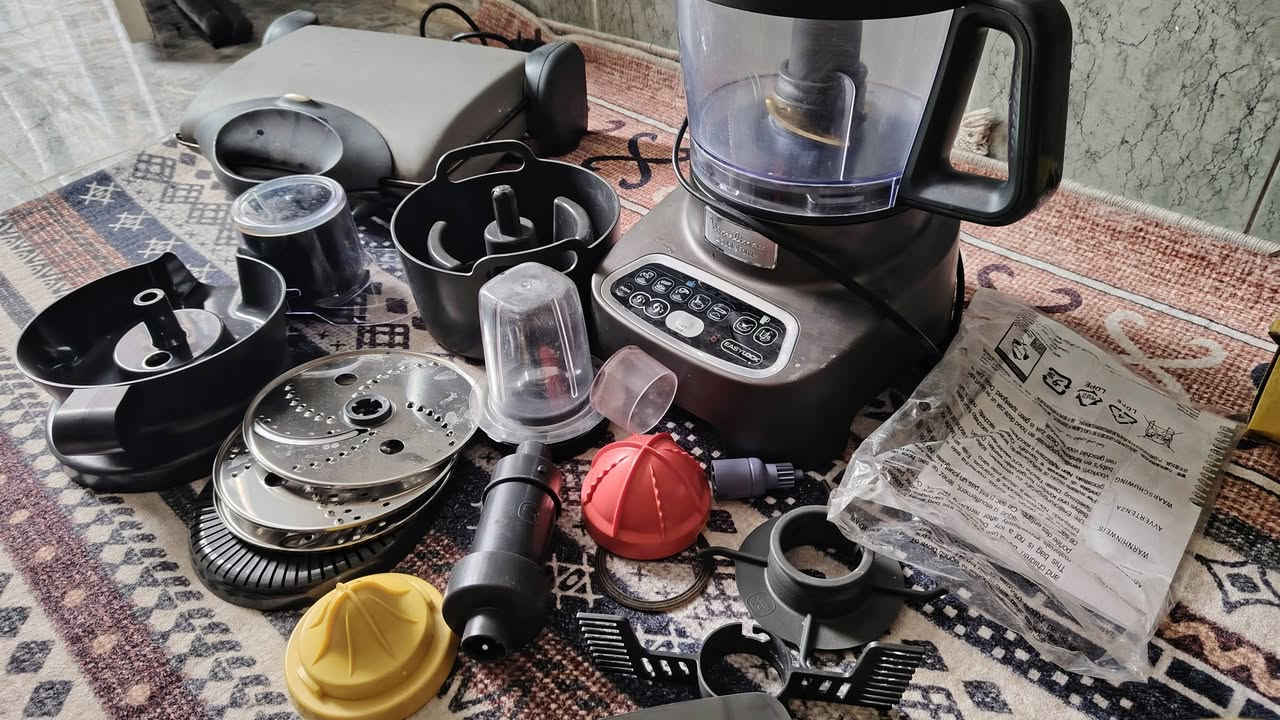 سلام عليكم
اغراض للبيع كلهن شلع قلع ب85 فقط
شغالات ماعدا الخلاط ماطوره محروك


**إذا كنت صاحب هذا الإعلان وتريد حذفه لأي سبب، رجاءا أرسل رسالة إلى الدعم الفني**