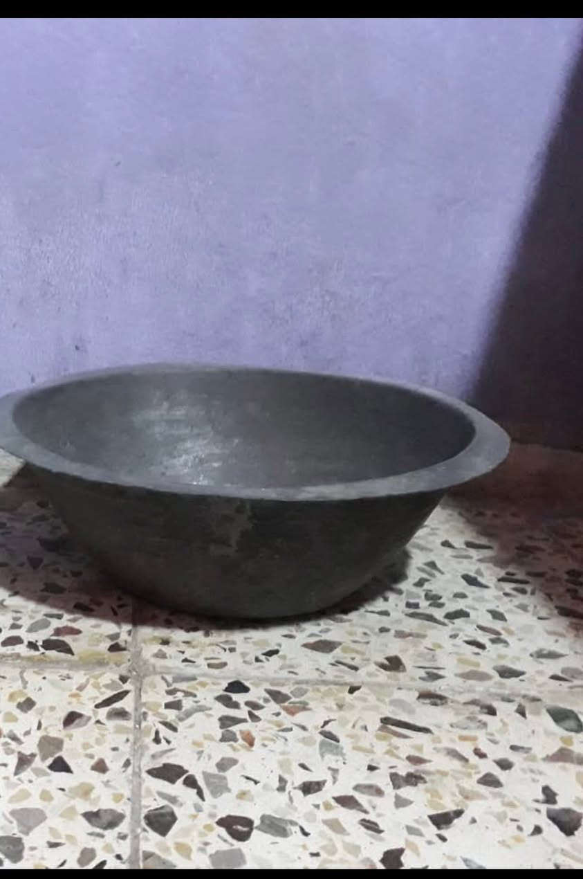 السلام عليكم طاسه نحاس احمر قديم السعر ٧٥ الف قديم العنوان بغداد


**إذا كنت صاحب هذا الإعلان وتريد حذفه لأي سبب، رجاءا أرسل رسالة إلى الدعم الفني**
