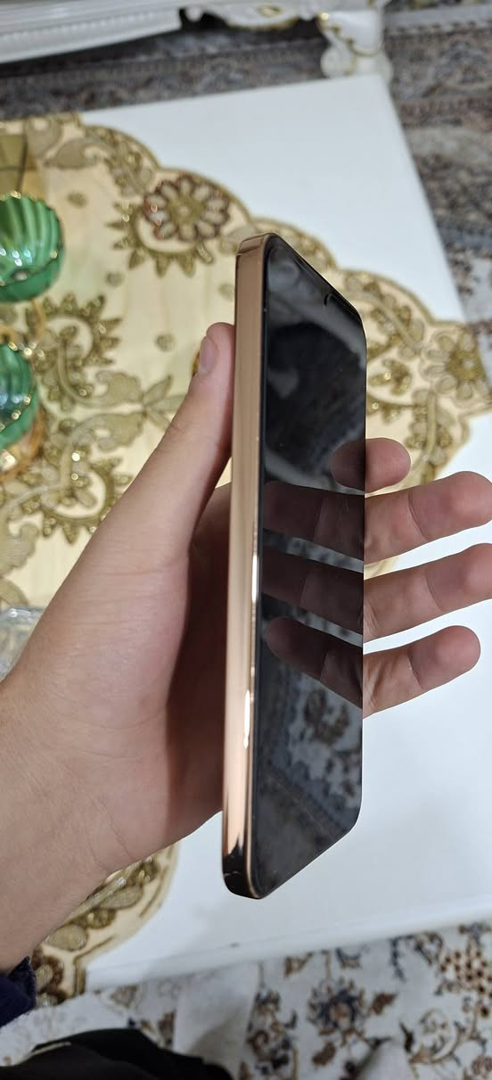 هاتف هونر X9d للبيع
أستخدام أسبوع واحد مع كامل الملحقات جديد 100%
معالج سناب دراغون ، بطارية 8300 ، للون ماروني ٫ مساحة 256 مع عشوائية 12+ 
للتواصل  *********** وأيضا موجود واتساب
