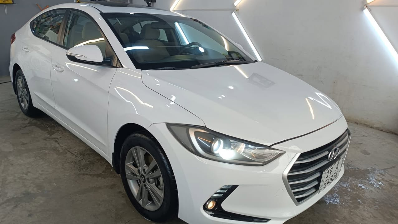 سلام عليكم
النتر خليجي موديل 2017 

رقم كربلاء بسمي 

السياره بيه ربع البنيد صبغ ومكانين بارد 

مكينه 2000 دوش  

ماشيه 100 الف 

السعر 138

مواصفات مامره وحساسات وتحكمات 

***********
