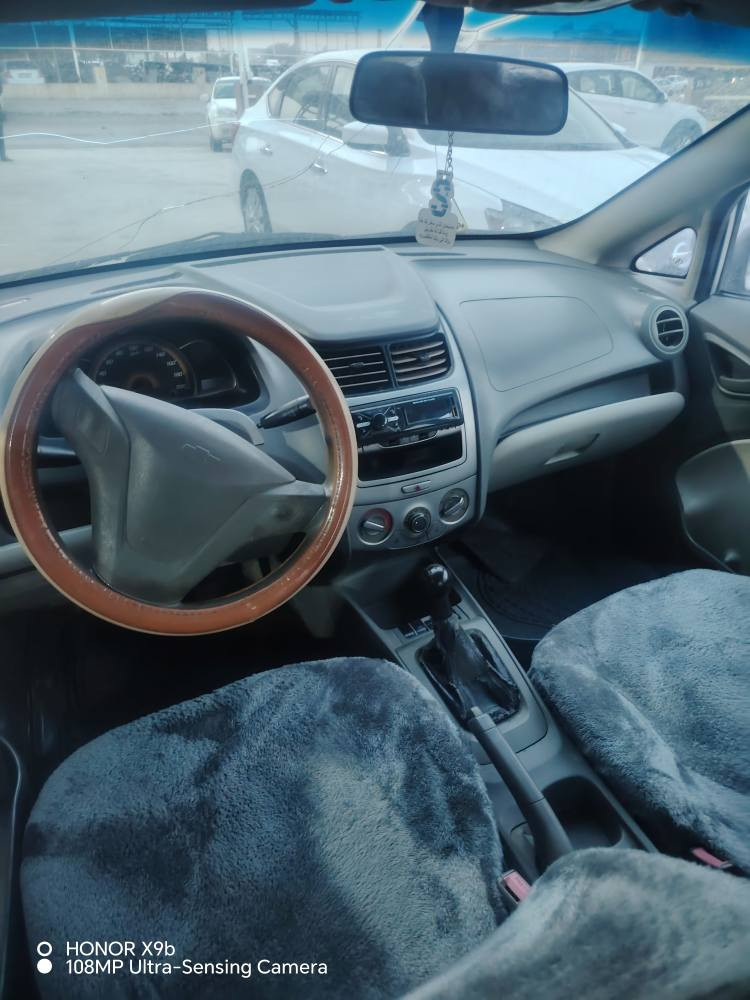 شوفرلیت مودیل 2012 بێ بۆیاخ منفیست 
مکینە زنجیر تبرید سارد و کەرم بەشەرت چوار تایە نوی منفیست و وەکاله یە  کێشەی مەدەنی دزیاری قەرزاری هەموو بشرت سعر 30ورقە 
ژ.م  *********** أربيل, العراق
