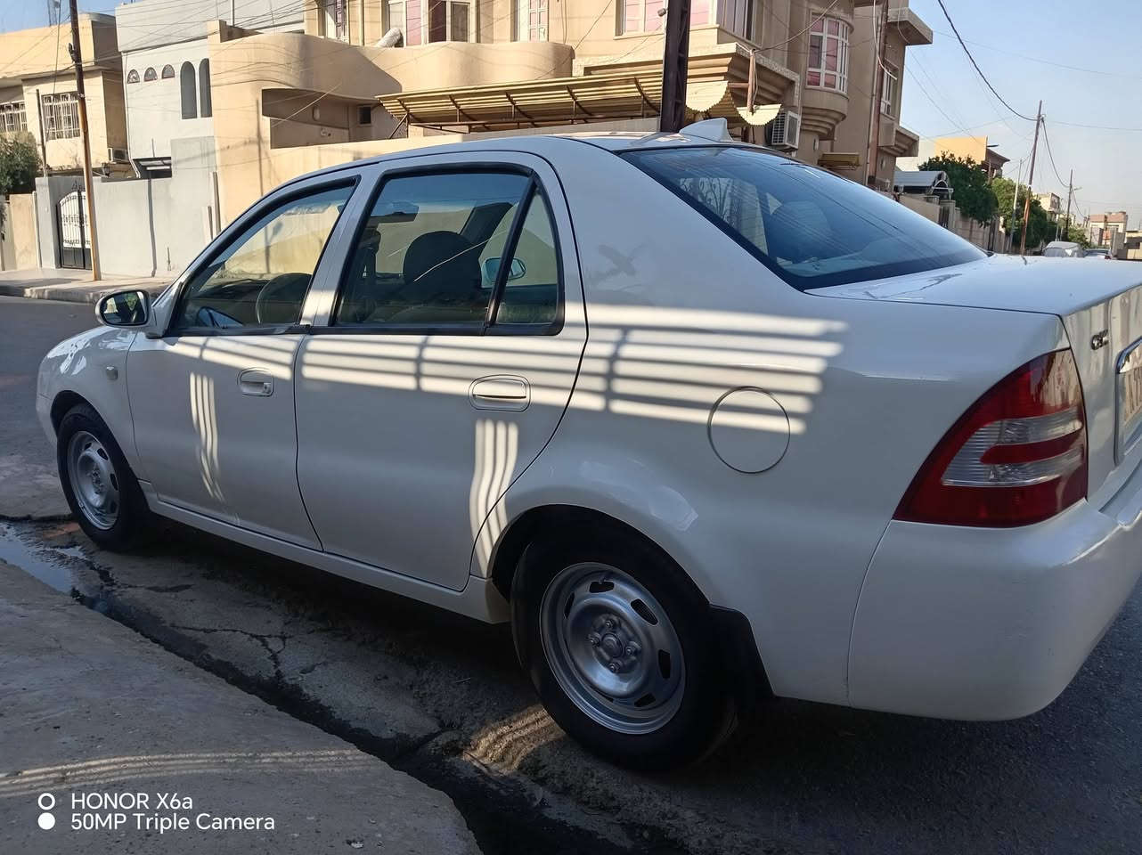 السلام عليكم سيارة سي كي للبيع موديل ٢٠١٣ قصة جديدة بدون صبغ تبريد شغال كير ومحرك شرط السعر 54 وبيها مجال للاستفسار الاتصال ***********
