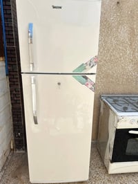 ثلاجه • حجم كبير • نضيفه كلش