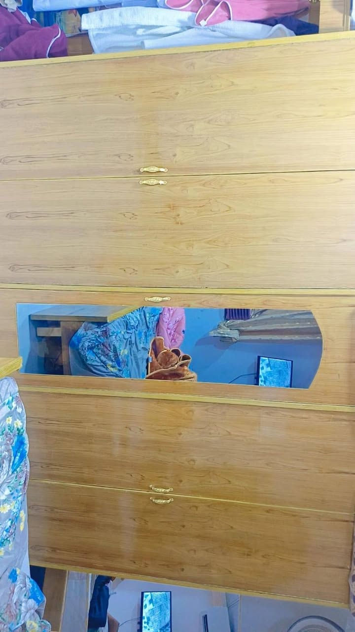 السلام عليكم غرفة نوم جديدة  للبيع  هاذه الرقم مفتوح خط واتساب 
***********
