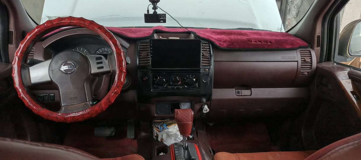 سياره نيفاره 2009گير اوتماتيك محرك بلاد محرك حلو   دواخل كلش حلوة شاشه. لايت زنون اصلي سياره نظيفة تجي وتشوف بعينك  حداديه حلوه رقم كربلاء مشروع وطني راعيها موجود بالبصره شرط مداور. سنويه مامنتهيه بعدهي. السعر 88  العنوان. بصره گرمة علي. ***********
