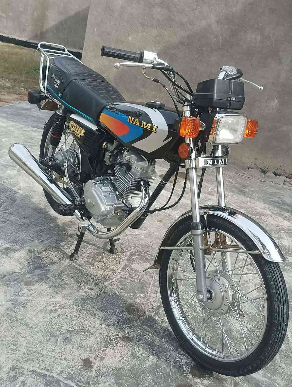 السلام عليكم
دراجه نوع نامه 2025 

الدراجه صار شهر من اشتريته وشوفت عينك تجي تفحص اله تاخذ 

شاهد الله مال جناي ودراجه تترحملي عليه 

اوراق سگنر 

السعر 650 ولاتعاملني واتعب نفسك 

استفسار ***********
