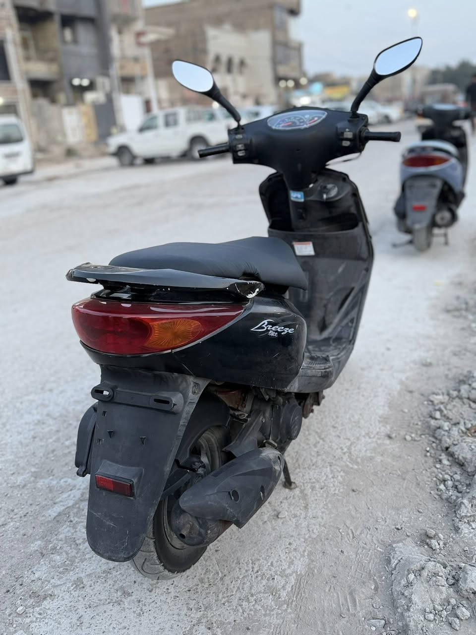 السلام عليكم دراجه اكزز البيع دراجه اي نقص ما بيهة مكفوله من كلشي سعر ٧٠٠وبيهة مجال واني خادم مكان مدينه الصدر رقم هاتف ***********
