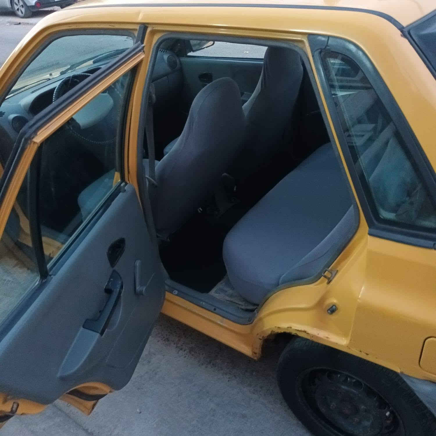 السلام عليكم سياره سايبا موديل 15 للبيع مكفوله من ضربه كير محرك حداديه بل كارتون تبريد عل سويج براكيتات و شواصي كفاله عامه مصفره هيئه و غرامات تحويل ثاني يوم سعر 32 و بيه مجال بسيط مكان كربلاء حي الحر الثوره قرب مطعم علي يوسف الرقم ***********
