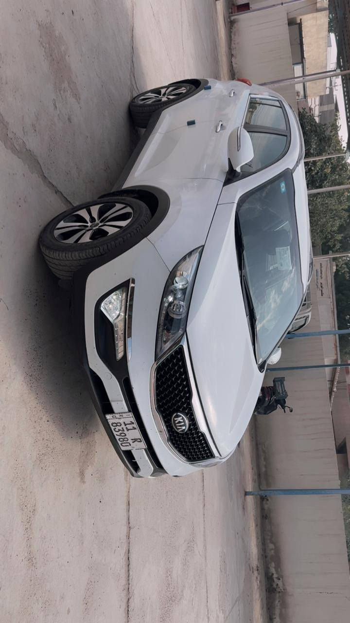 اسبورتج خليجي موديل 2014كفاله عامه
مكينه ع وضع الشركه 
ماشيه 160 ادك جرص بل 120
تبريد تدفئه شغاله
حدا ديه وتخم تاير جاهزه 
رقم بغداد الجديد تحويل ثاني يوم 
سياره مال جناي جديده وجاهزه 
السعر اتصل ع رقم ***********
