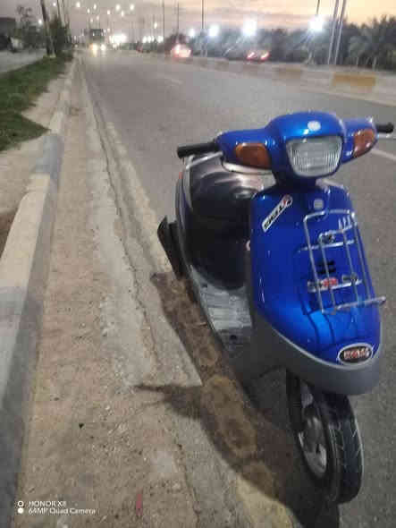 السلام عليكم دراجه للبيع كهربائيه شغاله سلف هندر حلوه سعر 350 وبيها مجال شراي يتصل هذا رقم راعيها ما متواجد على الفيس***********
