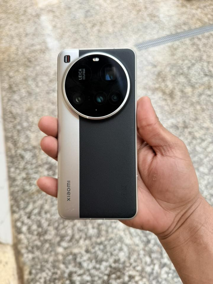 شومي 15 الترا ذ واحد تيرا واحد تيرا عالمي  نضافهه 99/100 
السعر مليون 300 بغداد ***********
