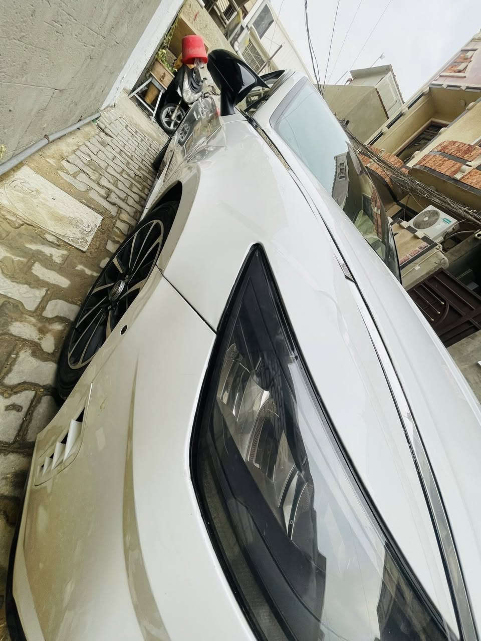 السلام عليكم سوناتا 2022 لمتد اعلى فئة بالمواصفات رقم اربيل باسمي تريد  تحويل تريد وكاله للبيع او المراوس 
 
مكاني بغداد للاستفسار *********** 
1.بنوراما
2.بصمة وبصمة ابواب 
3.تشغيل عن بعد 
4.تقديم وترجيع بالبصمة
5.رادارات امامي خلفي جانبي 
6.كاميرات 360 درجة
7.داتا شو 
8.تبريد كشنات
9.تدفئة كشنات
10.تدفئة ستيرن
11.شاشة عدادات ديجيتال
12.شاشه كبيرة تعمل بنظام ( ابل كار بلي واندرويد اوتو )
13.دبل جام (لتعزيز العزل) 
14.مكينة 1600 تيربو 
15.لدات امامي خلفي 
16.كشنات جلد  
17.حساسات خلفيه
18.داخله لونين 
19.فتح صندوق ذكي 
20.بصمة ابواب لمس 
21.تحديد مسار 
22.قيادة ذاتيه
23.اوتو بارك
24.سستم صوت سماعات عدد 12 سماعه 
25.دمامات صوت من شركة BOSS الالمانية
26.انضمة قيادة عدد 4 ( سمارت/ سبورت / كوستم / سمارت )
27.لد داخي متغير ب 360 لون 
28.خزن كشنات
29.نظام ترحيب
30.اريل نفكيتر
31.تبريد منفصل المناخ 
32.نظام تبريد اوتو ( عند الاتصال ينخفض مستوى التبريد لعزل الضوضاء )
33.لايتات امامية اوتو عند تشغيل العالي والناصي وعند التشغيل والاطفاء
34.ماسحات اوتو عند المطر 
35.كروس سرعة 
36.توقف ذاتي عند الاقتراب من الخطر ( مانع تصادم )
37. كير 8 نمر at
38.شفتات ستيرن 
39.ويل 18 انج
40.قياس ضغط الاطار 
41.شحن لاسلكي
42.جام الاماميات اوتو 
السياره حادثه جاملغ كدام عينك وين ما تريد افحصه كير مكينه مكفولات تبريد مكفول والسياره ما بيه اي نقص مكان بغداد الإسكان قرب كليه العلوم الاقتصاديه السعر 185وبيه مجال ان شاء الله *********** 
***********
