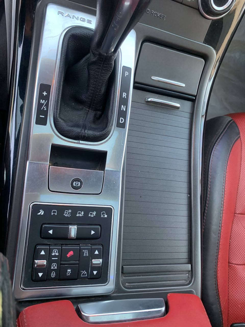 Range Rover   #239 
Model 2013 
Autobiography

سفری شریکە سەردار 
کلین کلین هیچی نیە 
مەکینە V8 ,super 
گێڕ و مەکینە کەپس 
ڕۆیشتن ١١٠ هەزار میل 
ڕەقەم سەنەوی نوێیە 

نرخ / ١٤۹ $ بیها مجال أربيل, العراق


**إذا كنت صاحب هذا الإعلان وتريد حذفه لأي سبب، رجاءا أرسل رسالة إلى الدعم الفني**