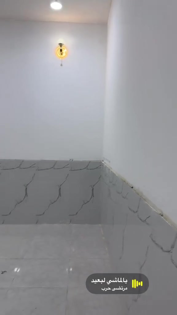 بيت للبيع في دور الشرطة (مقاطعة 2376)
​المساحة: 100م (10×10) - بناء طابوق حديث (2025).
​الموقع: قريب من الأربع شوارع، مقابل شارع موسى الكاظم.
​الوضع القانوني: طابو صرف مفصول (تحويل مباشر، خدمات مسددة بالكامل).
​السعر: 125 مليون.
​📞 للاتصال: ***********
