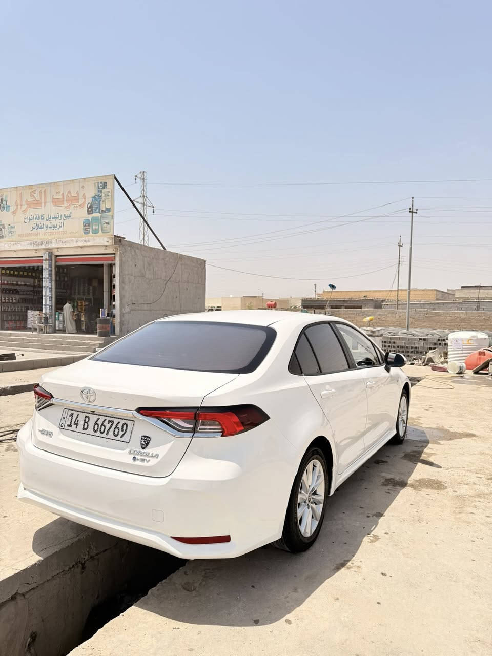 السلام عليكم البيع كورلا هايبرد 2025 ماشية الف كيلو كفاله العنوان بصره  ***********
