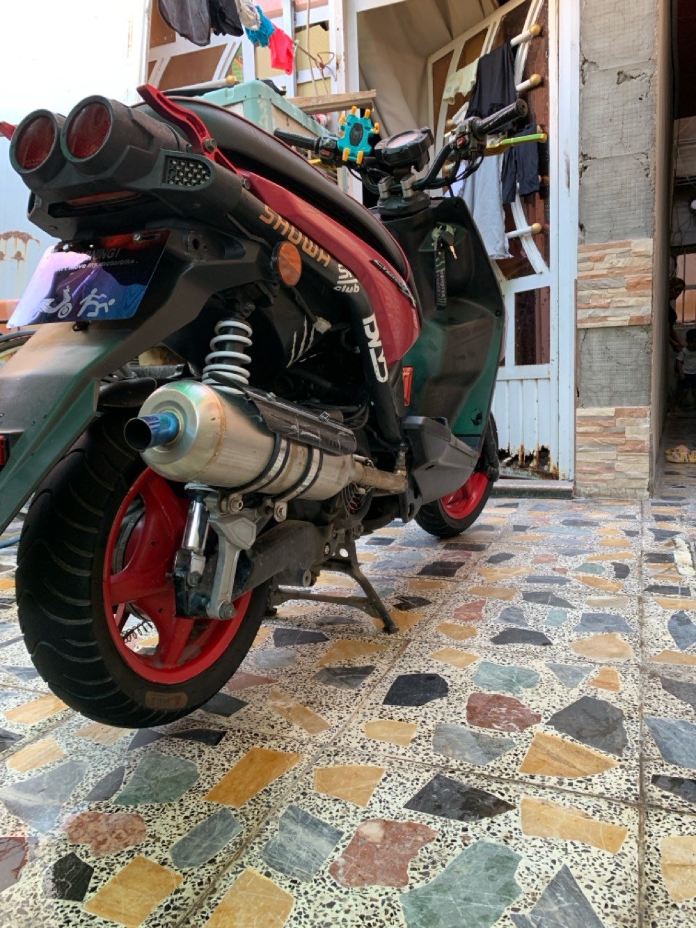 السلام عليكم 
دراجه سكنس جبلي مال رمبه
🏍️ دراجه مكفوله كلشي 
ختم واحد ويا مكينه 🔢
ألون 🍒 كرزي 
صالنصه بوري عدل اصليه
تزويد بلادي يدات بريك NSY لون ذهبيه 🔱
عنبار لون ذهبي NSY
قبق شاصي لون كرزي🍒
فراك بريكNSY الون كرزي 🍒
سبايدر كرزي 🍒 
موديل 2014 
دراجه برغي ممفتوح بيها  ناعمه
السعر1150
رقم هاتم ***********☎️
عنوان بغداد البياع