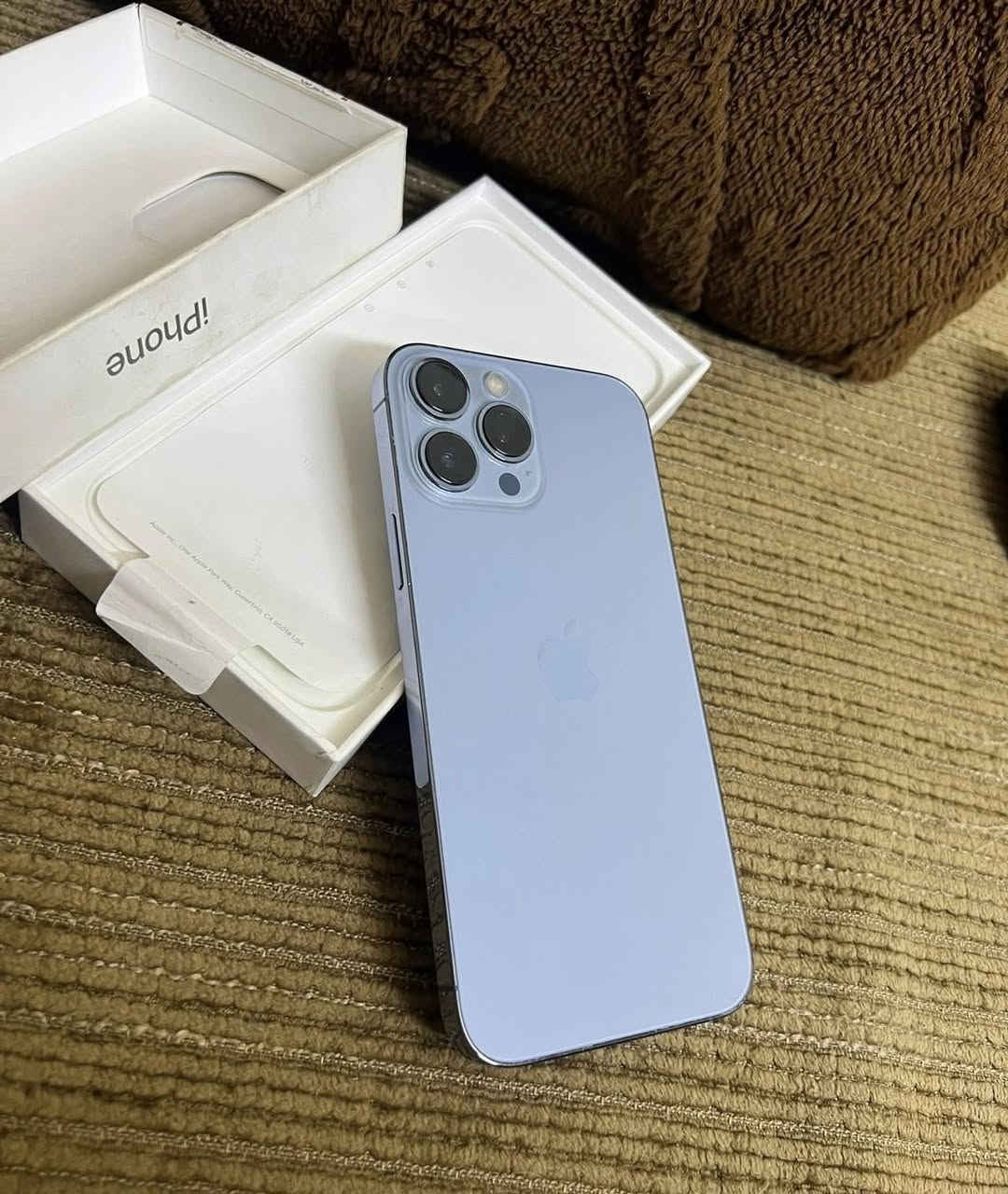 السلام عليكم
آيفون 13 برو ماكس  للبيع💸

ذاكره 256

بطاريه 87 🔋

ملاحضه: الجهاز جداً نضيف
جهاز عربي شراق اوسط ماستر
المكان بغداد البيجيه📍

توصيل متوفر 🚚 

السعر : 680 الف قفله 

اذا تحب تستفسر اكثر الرقم وتساب فقط*********** ☎️
