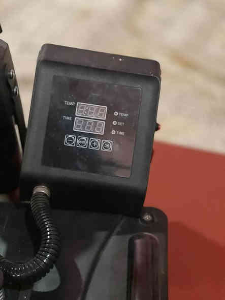 كابسه حراريه للتشيرتات و الكوابه و الصحونه و الشفغات 
جديد غير مستعمل فقط فتح الكارتون التنوان البصرة يوجد توصيل 
للاستفسار 

***********
