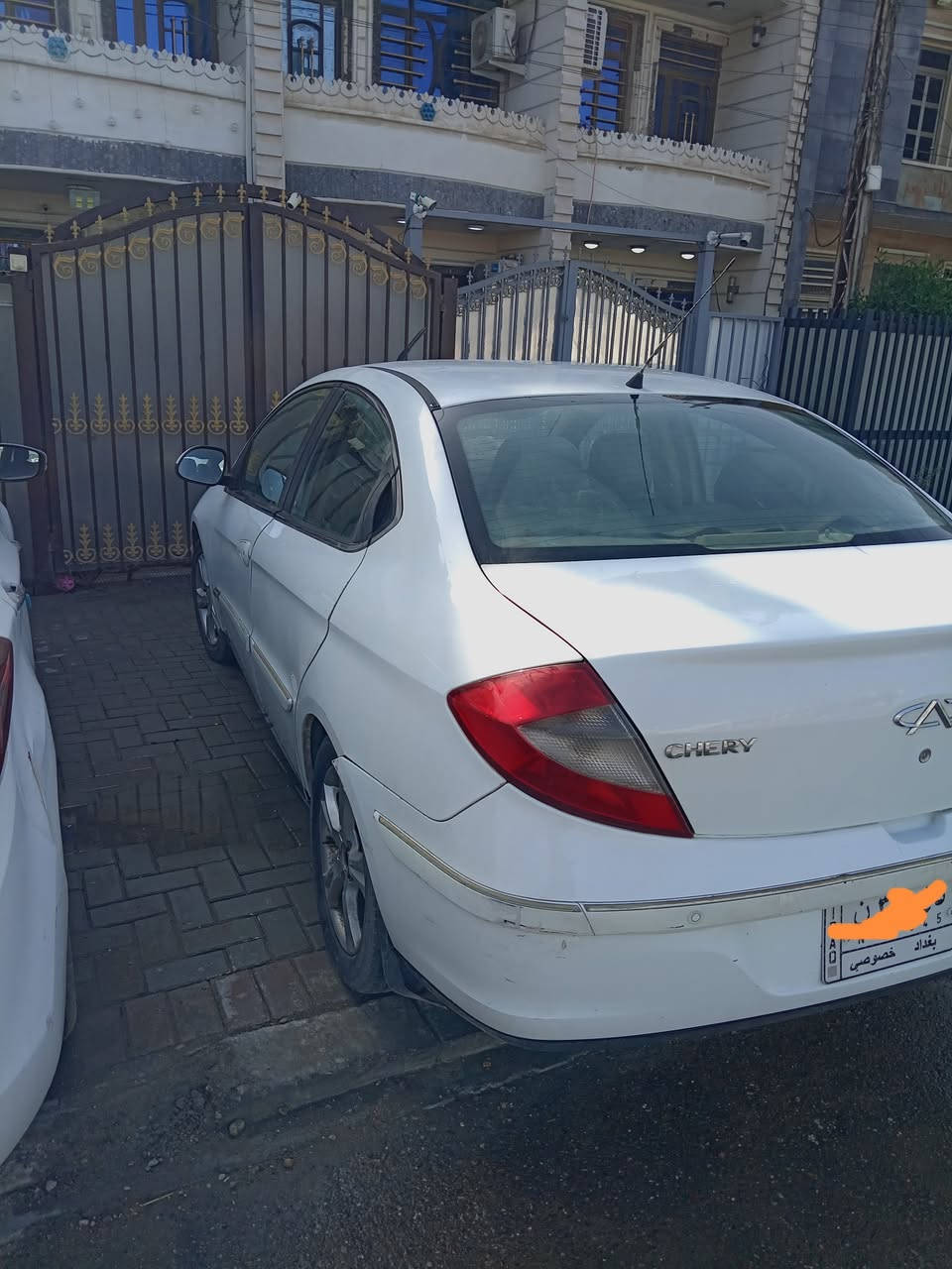 شيري A3 ٢٠١٣ رقم بغداد مشروع وطني بأسمي
كير ومكينة مكفولات
تبريد وتدفئة
حساسات خلفية 
سيارة بلادية غرفتها والكشنات كلش نظيفة كهربائيات ممتازة
بيها جاملغ وشبر بالباب صبغ والحدادية ٧٠٪
انطيك تراي للشمال سيارة مال جناي
عنواني بغداد حي الجهاد
السعر ٤٥ ورقة
***********
