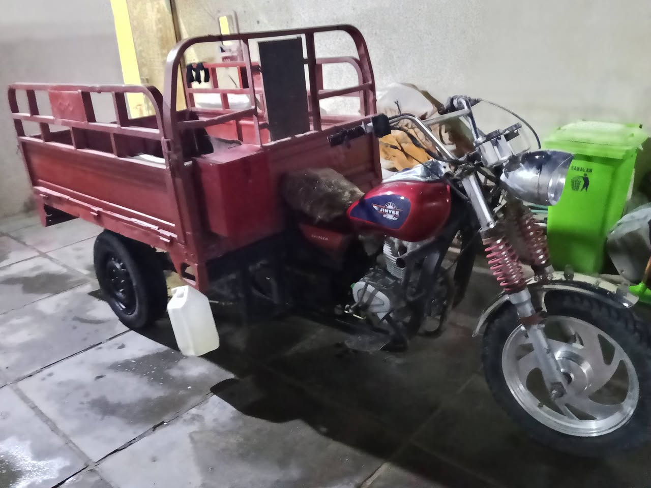 سلام عليكم جمره للبيع أدوات كفاله عامه تايرات جوبلس جداات اكسن لطش كهربائيات شغاله  سلف هندر دكه وحده كلشي شغال بيه العنوان الزبير خلف المعارض الزبير السعر 800وبيه مجال اروس هم عادي أو بيع راسلني وتدلل


**إذا كنت صاحب هذا الإعلان وتريد حذفه لأي سبب، رجاءا أرسل رسالة إلى الدعم الفني**