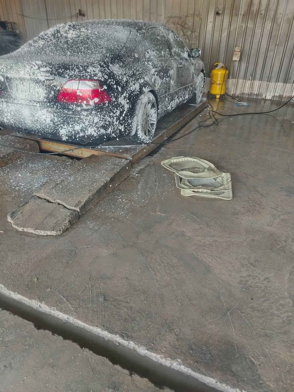 سلام عليكم سياره شاهينه سعر 35
سياره زيرو دخول جديد ماشيه 17الف مكفوله من صبغ عده مال لكص هستونيي مطلعه من صناعي 
موديل 2007 بيه ارقام سليمانيه نكليزي لا تسئل تكلي تحويل لو وكاله كص جنطه كوله سياره ما عايزه برغي حته جك وسبيره موجود مكفولة من كير ومكينه حداديه تخم تاير باتري كله جديد تتفئه تبريد غرفه جديدة  مكان سياره نجف تواصل عن طريق ***********
