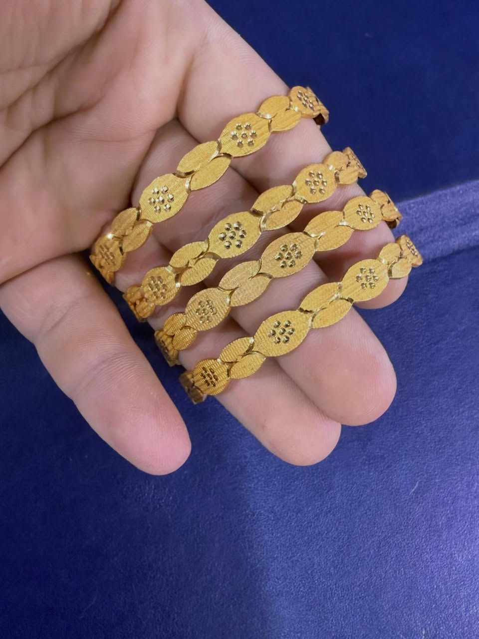 بتوتتت ذهب برازيلي اصلي درجه اولى 💥💥


**إذا كنت صاحب هذا الإعلان وتريد حذفه لأي سبب، رجاءا أرسل رسالة إلى الدعم الفني**