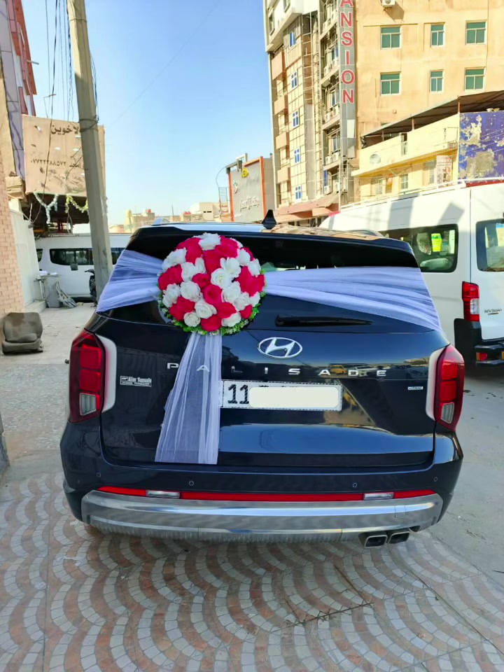 🚘 هيونداي بلاسايد Calligraphy موديل 2024 -
اعلى موصفات  vip فئة الهايترك 
 وارد أمريكي للبيع 

🔹 الصبغ: ربع جاملغ أمامي فقط + تبديل بنيد بلادي نفس الون 

المواصفات:

1. محرك V6 سعة 3.8 لتر.
2. گير أوتوماتيك 8 سرعات.
3. دفع رباعي  (AWD).
4. تشغيل بصمة وتشغيل عن بُعد(تقديم وترجيع عن طريق البصمة).
5. فتحة سقف بانوراما مزدوجة.
6. جنوط قياس 20 إنش.
7. مقاعد جلد حضن +مساج.
8. تبريد وتدفئة للمقاعد الأمامية والخلفية.
9. ذاكرة لمقعد السائق.
10. تدفئة بل ستيرن.
11. شاشة معلومات 12.3 إنش.
12. شاشة عدادات رقمية 12.3 إنش.
13. نظام Apple CarPlay وAndroid Auto.
14. نظام صوت Harman Kardon.
15. كاميرات 360°.
16. كاميرا النقطة العمياء داخل شاشة العدادات.
17. حساسات أمامية وخلفية 360°.
18. شاحن لاسلكي.
19. باب خلفي كهربائي ذكي تفتح عند التقرب منها .
20. إنارة LED أمامية وخلفية  + اناره LED داخل السياره متعدد الالوان.
21. مثبت سرعة ذكي مع الرادار.
22. نظام المحافظة على المسار.
23. نظام التحذير من الاصطدام مع الكبح التلقائي.
24. مراقبة النقطة العمياء.
25. تكييف أوتوماتيك ثلاثي المناطق.
26. 7 مقاعد vip (Captain Seats بالصف الثاني).
27. داتا شو 

السعر  ($ 310) وبيها مجال للشراي 
مكان السياره كربلاء 

🚗 السيارة نظيفة جداً وجاهزة للاستخدام، ولا تحتاج أي مصروف.
📞 للاستفسار على الخاص أو الاتصال (***********)
