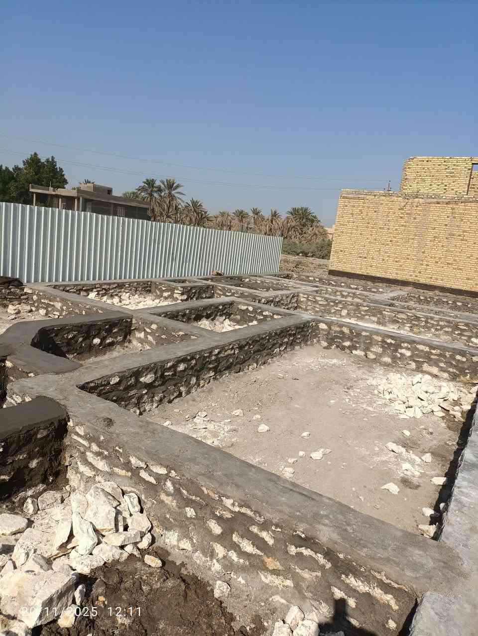 نشتغل حجر طابوك ابلوك 
شغل نظيف شرط مكطوعه يوميه 
***********
***********رياده
