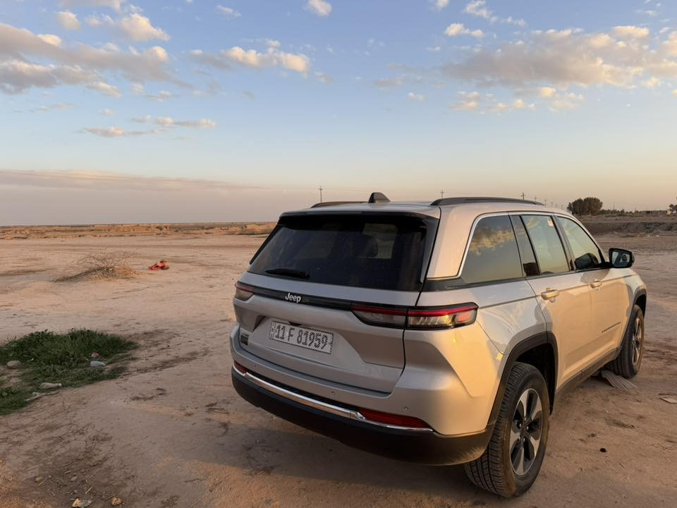 السلام عليكم
جيب گراند شيروكي 2024 4xe وارد امريكي ثلاث انظمة 
ماشيه 44الف mi تقريبا وقابل للزياده 

حجم المكينة:2000 تيربو+هايبرد+بلگ ان

الضرر: مثل ما موضح بالصور حادث بسيط +الباب خلفي تصليح وصبغ بحدود 20سم مربع وكلير 

حالة الايرباك:سليم مطاك ولاايرباك

المواصفات:

١.شاشة

٢.بصمة

٣.تشغيل عن بعد

٤.سستم صوت Alpine +دمام خلفي 

٥.كشنات جلد

٦.كشن سائق ميمري

٧.كشنات كهرباء

٨.صندوق كهرباء

٩.حساسات خلفية

١٠.اشاير بالمري

١١.رادار امامي

١٢.رادارات ٣٦٠

١٣.ثلاث وضعيات قيادة

١٤.بانوراما فتحتين

١٥.گير ماوس

١٦.نظام منحدرات

١٧.هيترات بالكشنات

١٨.ويل كب كروم

١٩.لايتات لد +بگلايت لد

٢٠.بصمة ابواب

جاهزة مرقم بغداد 

السعر 31.800$

***********
