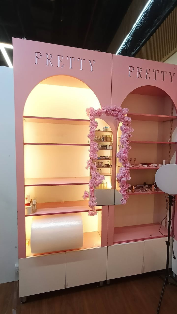 عارضات MDF للبيع   العدد 7 عارضات الارتفاع 280سم العرض 120 سم نزال 30  رفوف  متحركة + انارة داخلية +  لوكر تخزين 
سعر القطعة 120 الف و متوفر توصيل
ملاحظة:  ممكن اخفاء الاسم


**إذا كنت صاحب هذا الإعلان وتريد حذفه لأي سبب، رجاءا أرسل رسالة إلى الدعم الفني**