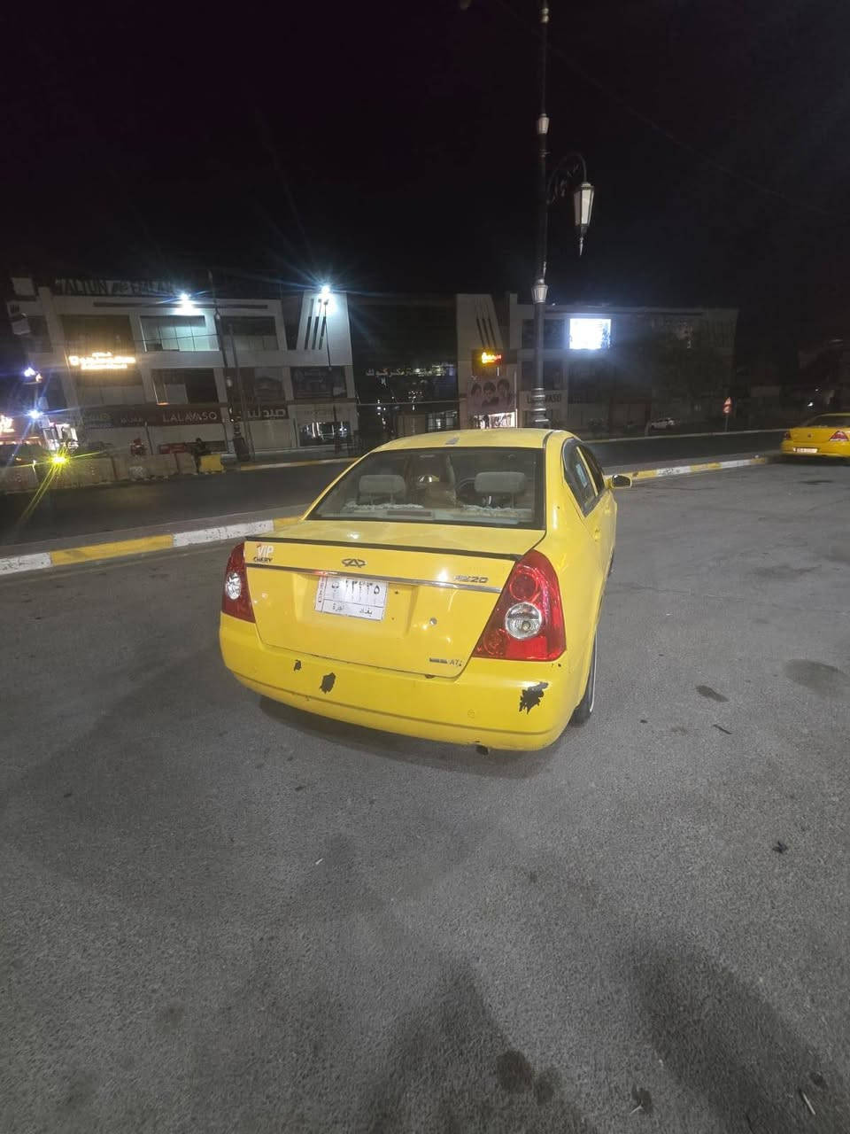 السلام عليكم سياره خير وبركه جير محرك كامري شرط التحويل السعر 45 وبيها مجال *********** السياره مال واحد يشتغل عليها السياره مال شغل دواخل نظيفه
