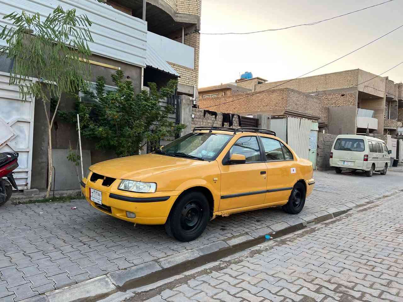 السلام عليكم سمند للبيع موديل 2011مكينه لاتنقيص ولا تبخير كير جديد فرنسي باتري جديد صدر جديد تبريد شغال منقص غاز تخم تاير جديد سياره جاهزه مكاني الشعله ***********السعر 33وبيه مجال

