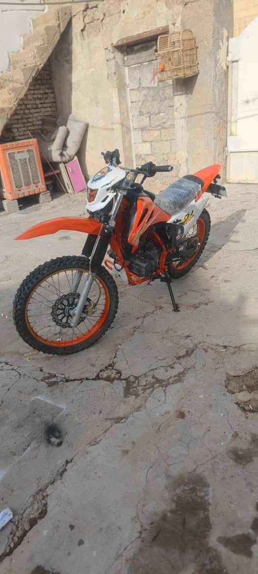 دراجه كويار للبيع محرك 300 كهربائيات كامل شغاله دراجه بدون عيب فقط ملاحظه بسيطه البريك الخلفي ما يشتغل بريك الامامي ما بي شي يشتغل السعر 780 وبي مجال الاتصال على الرقم او على الواتساب ***********
***********
