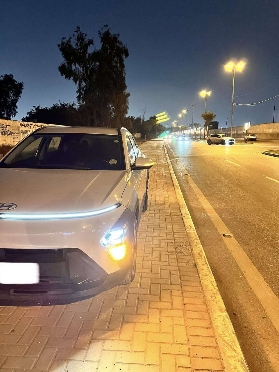 هيونداي كونا 2024 SEL
ايرباك سليم ✅️
الشاصي سليم ✅️
جاملغات امامية فقط سرقة وبنيد مصلح 
اللون اسمنتي 
مكينة 2000 
ماشية 31 الف
كير تعليك 
شاشة ديجيتال متصلة 
انظمة قيادة متعددة 
وضعيات شاشة متعددة 
اوتو هولد 
رادار 360 
كشن كهرباء + تدفئة  
تبريد خلفي 
منافذ تايب سي 
باقي المواصفات معروفة 
بغداد اليرموك 
***********
اتصال او واتس اب رجاءً ممتواجد فيس 
السعر 182$
