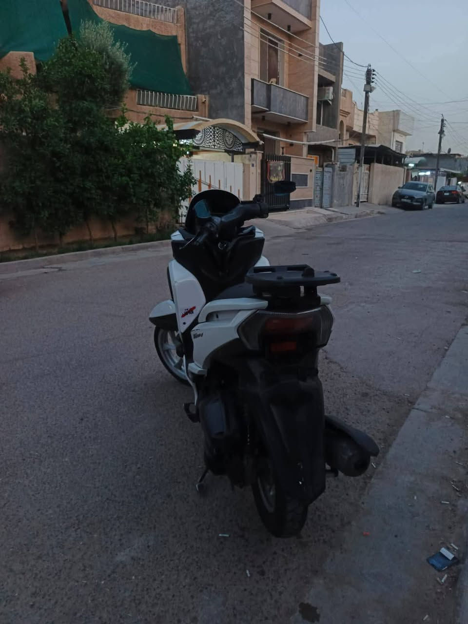 السلام عليكم 
دراجه تراي ستي للبيع 
محرك 155 
ماشيه 64 الف
محرك مكفول 
سعر 900 الف وبيه مجال قليل 
بيه مشكله بسيطه تاخير بلتشغيل فقط 
سبب البيع طالب سادس ومامتفرغ اصلحه
الي تفيده يراسلني
مكاني بغداد حي الاعلام قرب السيديه
, ***********
