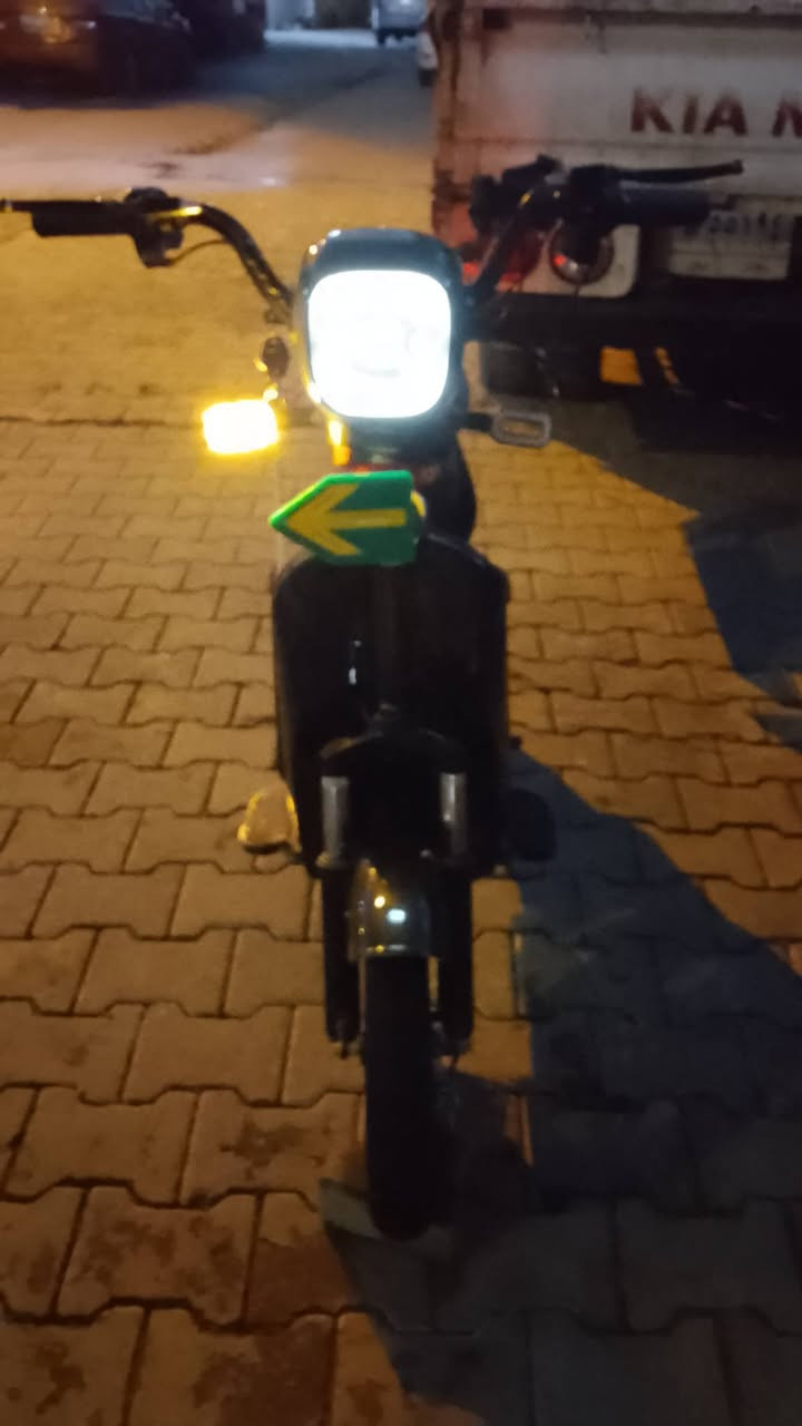 سلام عليكم دراجه شحن حجم 14  البيع المكان بغداد الوشاش سعر  130 الرقم***********
