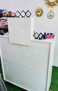 الفاترينا • ارتفاع ٣م • استعمال شهر