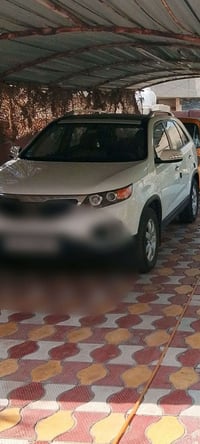 سورنتو موديل 13خليجي 2400 أربعة سلندر اقتصادية 7راكب وسيارة عملية جداً...