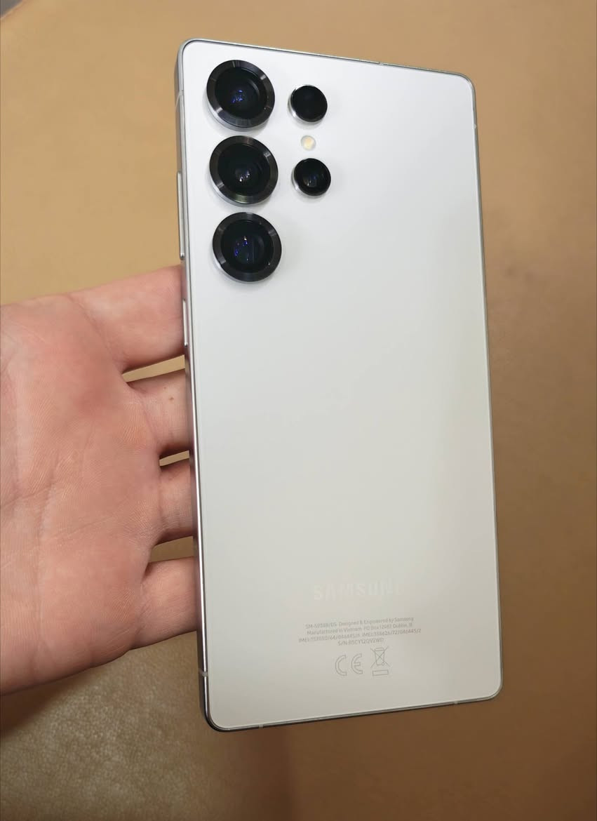 🔥S25 Ultra 1 tera🔥
جهاز نظيفة %💯
لون ابيض/white silver
سعر 1.400.000 و مجال بسيط 
وياها 10 كفرات
Ram 12 G B
ذاكرة 1000GB


**إذا كنت صاحب هذا الإعلان وتريد حذفه لأي سبب، رجاءا أرسل رسالة إلى الدعم الفني**