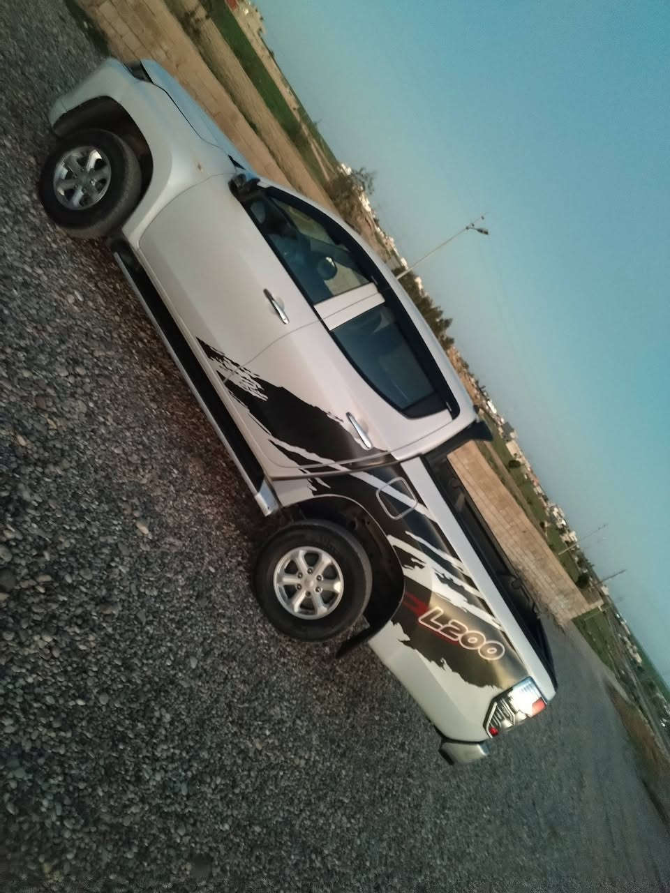 السلام عليكم ورحمة الله وبركاته بيكم ميتسوبيشي فور ويل موديل 2020  مكينه سوبر كاز تبريد قطعتين مكفوله كفاله عامه من الدعاميه للدعاميه السعر 170
رقم الهاتف +واتس /***********
