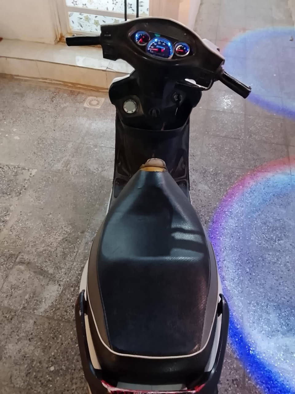 سلام عليكم دراجه كامكو G4 للبيع نضيفه شوفت عينك كلها بلاديه محرك ما مفتوح دراجه كلها  بلاديه كهربائيات شغاله كلها سعر 625 وبيه مجال مكاني كوفه حي ميسان  رقمي ***********
