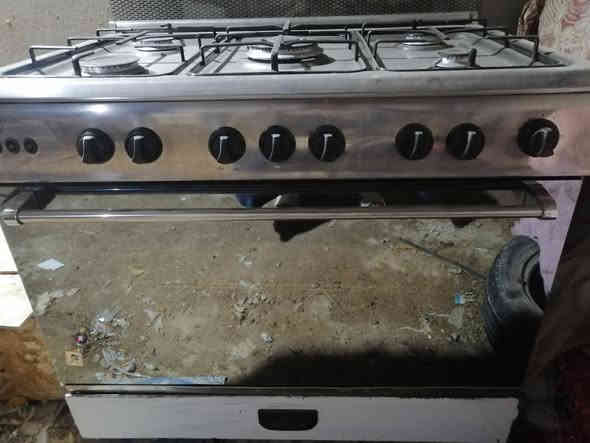 طباخ اخو الجديد مصري للبيع ٢٠٠ نجف قرب قرية الغدير على شارع المطار ***********
