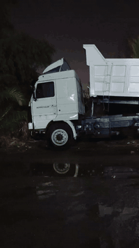 إسكانيا بطه143 للبيع موديل 93 كير 900 ومحرك جديد جدا تخم تاير 24 مجموعه مان نظيفه جدا شاصي مكفول ومبطن بدي تفصال جديد رقم بصره بااسمي مكان حله كفل لاستفسار أتصل *********** السعر 280 وبيها مجال بسيط
