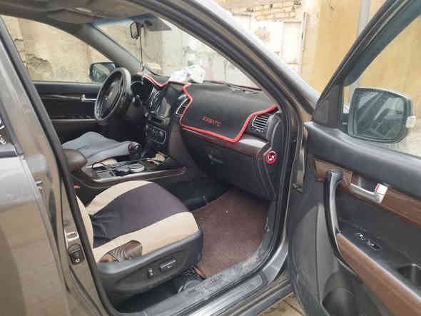 كيا سورنتو موديل 2014 خليجي كويتي فول مواصفات سته سلندر سبعه راكب 3 قطع تبريد بنو راما كشنات تدفئه تبريد رقم بغداد انكليزي سنويه ل 2030 السعر اتصال ***********
