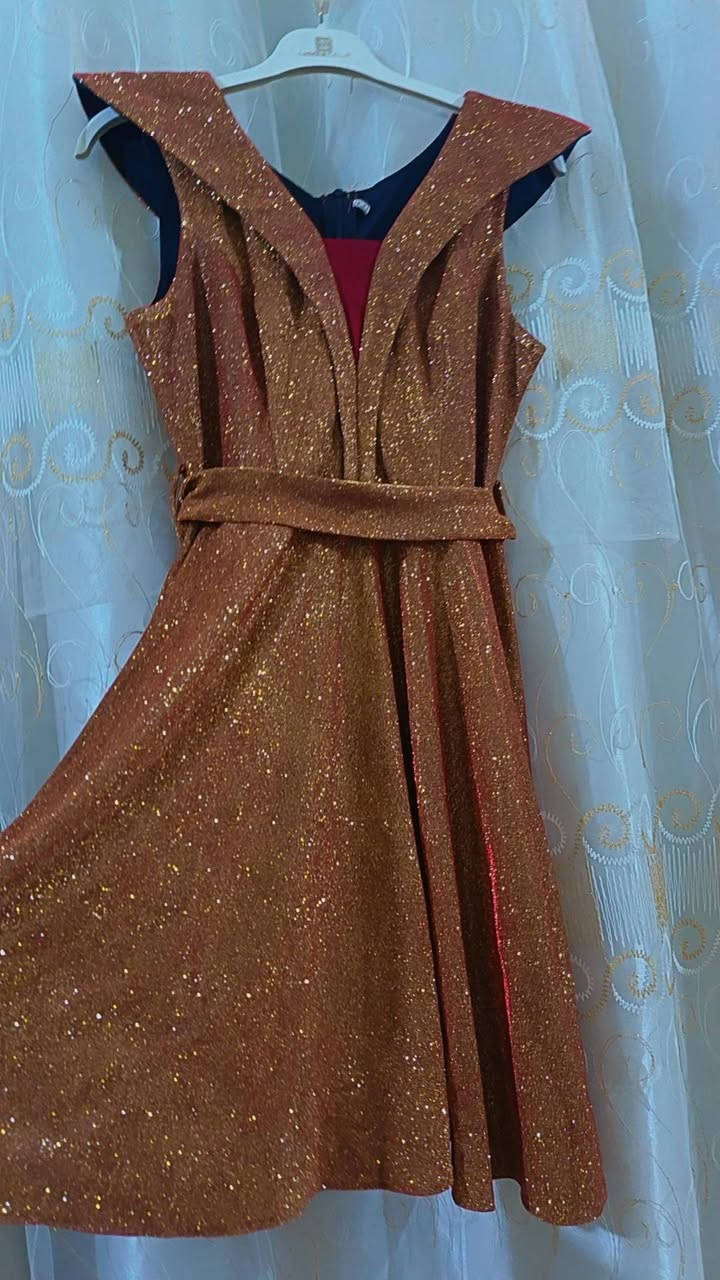 السلام عليكم فساتين للبيع نظيفات كلش الطويلات على ١٥ والقصير على ١٠ وبيهن مجال للياخذ اكثر من قطعه


**إذا كنت صاحب هذا الإعلان وتريد حذفه لأي سبب، رجاءا أرسل رسالة إلى الدعم الفني**