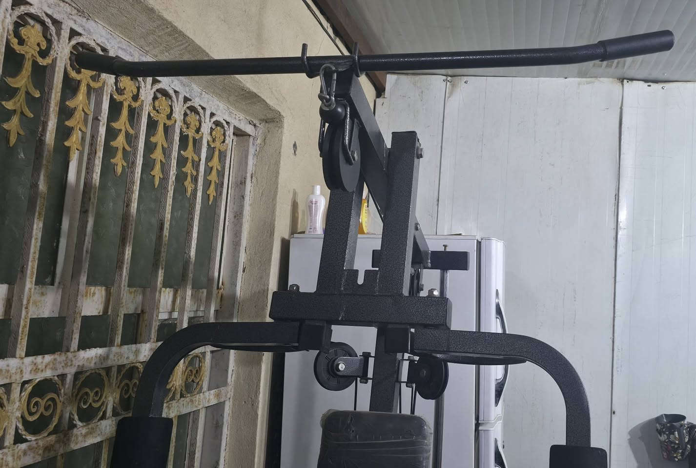 ملتي جم ثلاثي لجميع تمارين الجسم بي تمارين ظهر وتمارين ايد كيل وتراي وتمارين بطن وارجل واكتاف جميع تمارين الجسم يتكون من سحب بكرة امامي وخلفي وسحب ارضي وسحب حبل من الوسط وفراشة ودفع ماكنة للامام وسحب دفات للظهر وتمارين سيقان وكيل لاري وعقلة ورفع ساق وبرليك رايدة ب ب٢٥٠ وبي مجال قليل مكان ديوانية لايوجد توصيل


**إذا كنت صاحب هذا الإعلان وتريد حذفه لأي سبب، رجاءا أرسل رسالة إلى الدعم الفني**